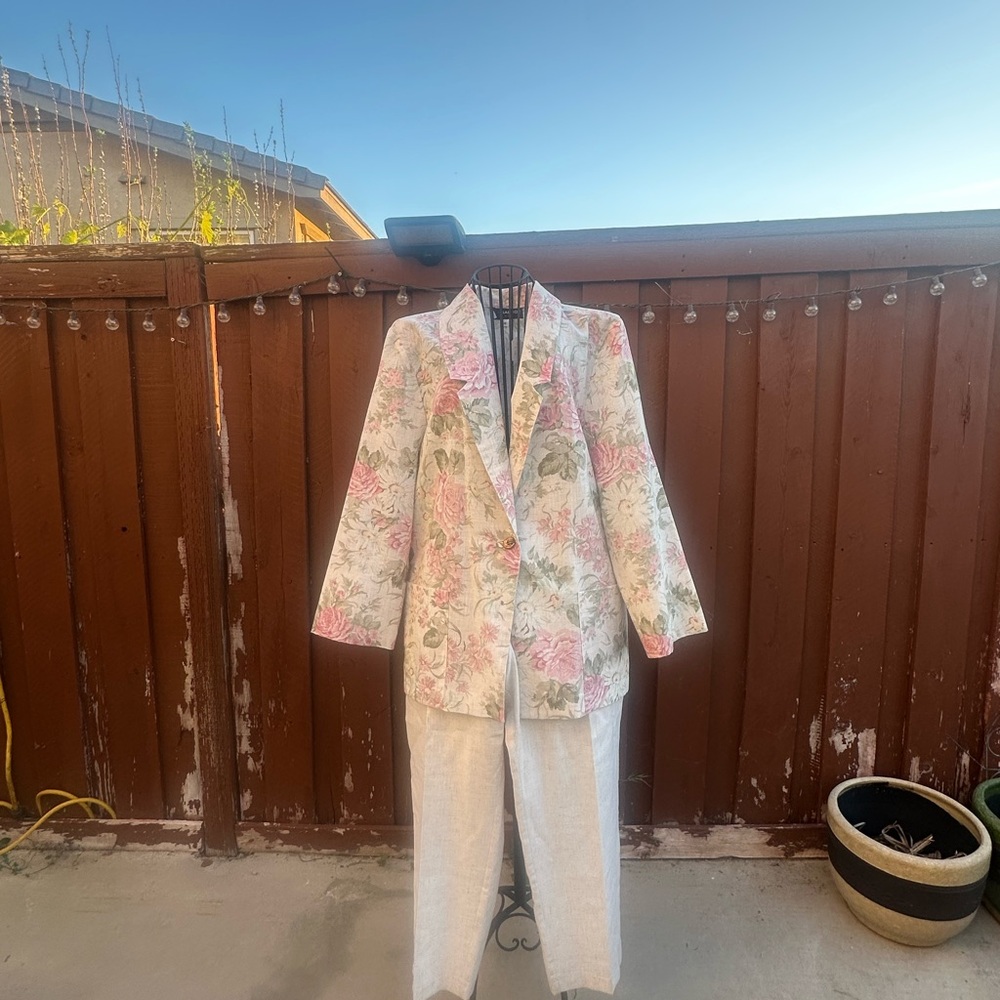 Sag Harbor Floral Ivory Blazer with Pink & Green Print